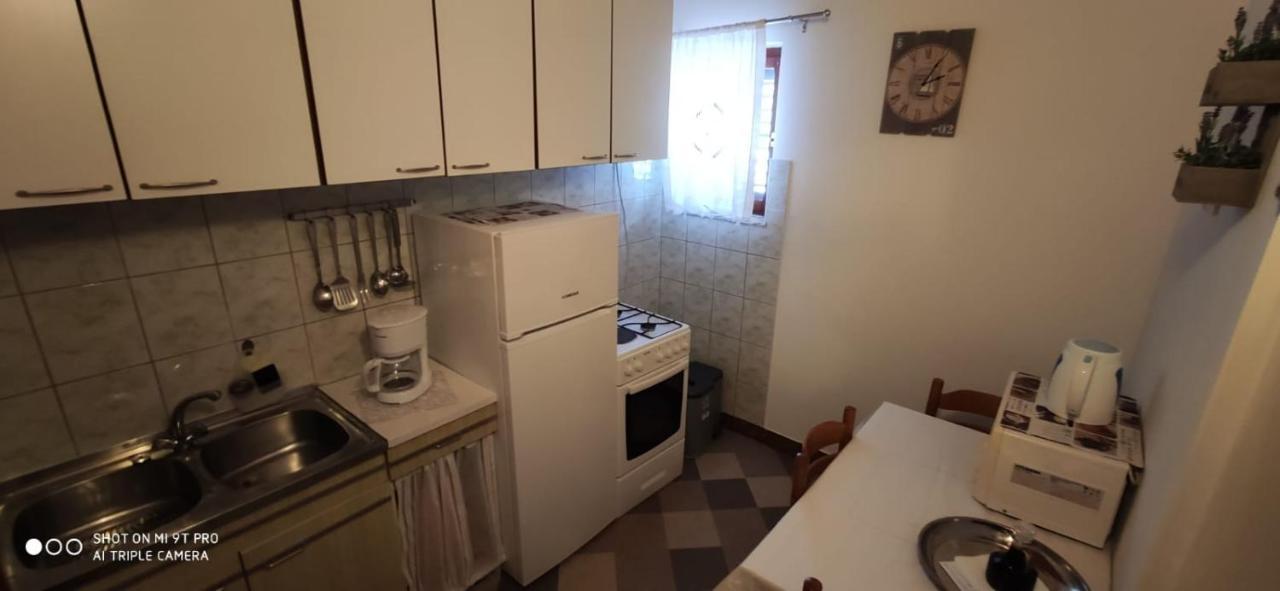 Leonarda Apartment โอมิช ภายนอก รูปภาพ